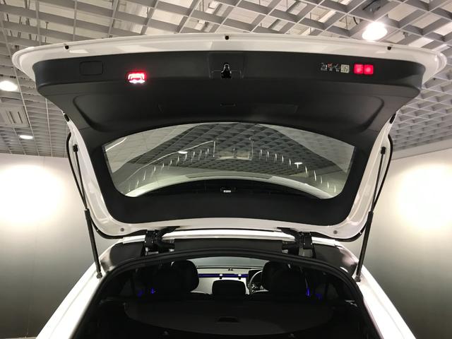 Eクラスステーションワゴン E200ステーションワゴンアバギャルドAMGラインP 認定中古車 AMGラインパッケージ レザーエクスクルーシブパッケージ デジタルインテリアパッケージ アドバンスドパッケージ パノラミックスライディングルーフ メタリックペイント メモリー付パワーシート(55枚目)