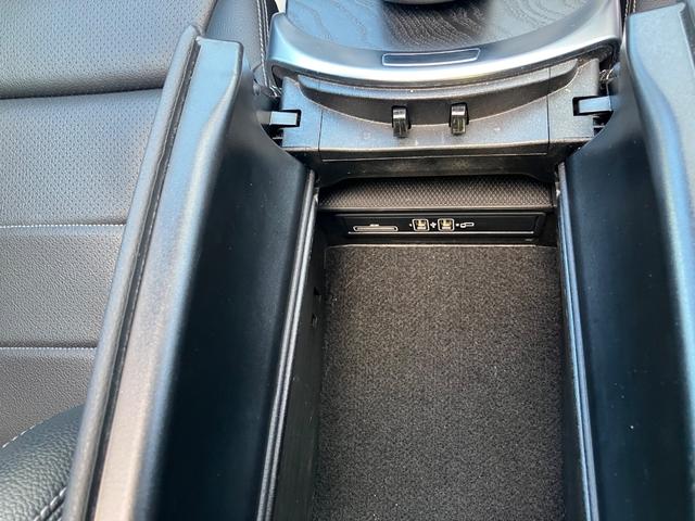 Ｃクラス Ｃ１８０アバンギャルド　ＡＭＧライン　正月限定車両　正規認定中古車　レーダーセーフティパッケージ　ベーシックパッケージ　シートヒーター　ＡＭＧライン　ＡＭＧスポーツステアリング　アクティブパーキングアシスト　ダイヤモンドホワイト（20枚目）