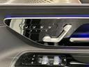 メモリー付パワーシートは、シート位置、ステアリング位置、サイドミラー位置を、3人分のメモリーが可能です。シートアレンジは細かく設定が可能ですので、体格差のある場合でも柔軟に対応が可能です。