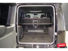 トランク容量は同一他社車両より広く、旅行やゴルフ等様々な場面で役立ちます。 4