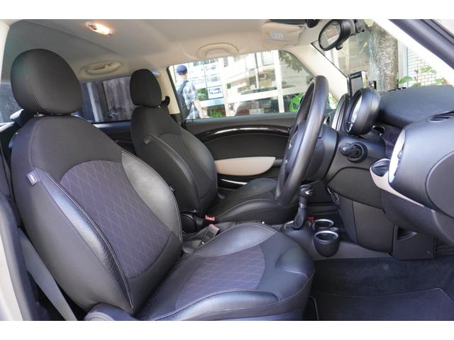 ＭＩＮＩ クーパー　ベーカーストリート　ハーフレザー　毎年ディーラーに点検整備　取説　スペアキー　ドラレコ　ＥＴＣ（18枚目）