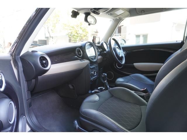 ＭＩＮＩ クーパー　ベーカーストリート　ハーフレザー　毎年ディーラーに点検整備　取説　スペアキー　ドラレコ　ＥＴＣ（22枚目）