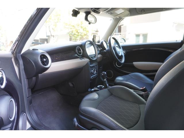 ＭＩＮＩ クーパー　ベーカーストリート　ハーフレザー　毎年ディーラーに点検整備　取説　スペアキー　ドラレコ　ＥＴＣ（27枚目）