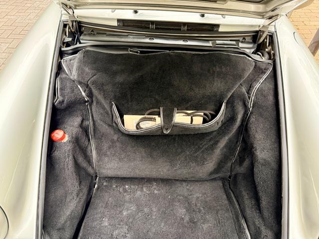 911 911カレラ2 5MT ミツワ ディーラー車 ツェルマットシルバーメタリック 本革 16インチ ビルシュタインショック RSクラッチ 本革電動シート ETC(22枚目)