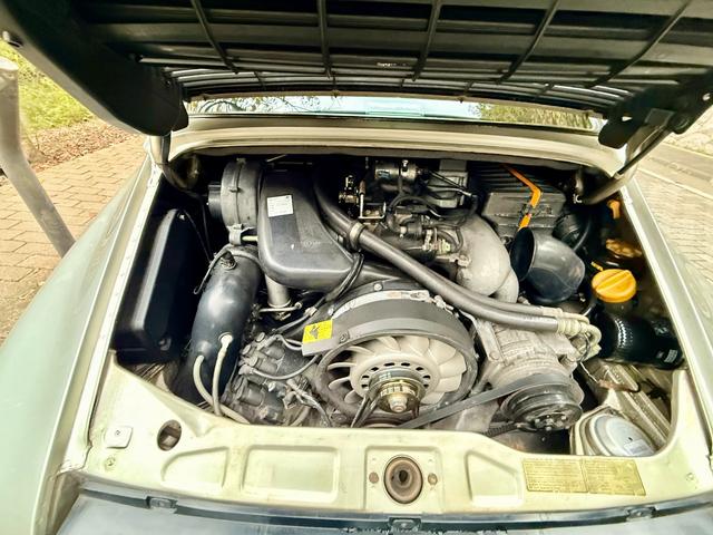 911 911カレラ2 5MT ミツワ ディーラー車 ツェルマットシルバーメタリック 本革 16インチ ビルシュタインショック RSクラッチ 本革電動シート ETC(23枚目)