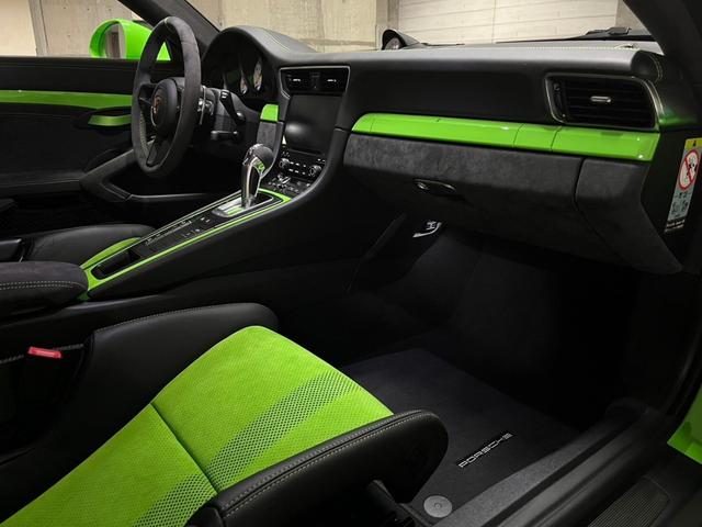 911 911GT3RS PDK ワンオーナー クラブスポーツPKG(ロールゲージリザードグリーン塗装)PCCB Fリフター フロントリフター スポーツクロノ スポーツエグゾースト バックカメラ(4枚目)