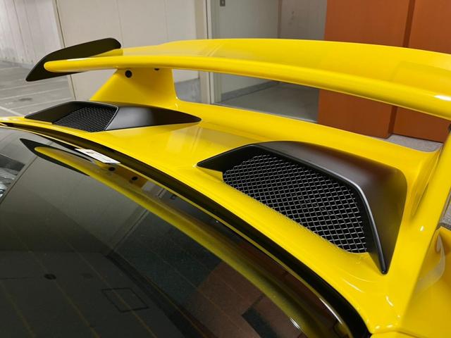 911 911GT3 スポーツクロノパッケージ Fリフター レザーインテリア 走行9千Km LEDブラックヘッドライト PDLS ガーズレッドシートベルト レッドステッチ レーダードライブレコーダー レーダー(19枚目)