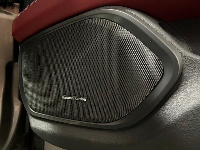 クアトロポルテ グランルッソ　ゼニアインテリア　後期モデル　オプションエクステリアカラー：グリジオ　ゼニアエディションインテリアドライバーアシスタンスＰＫＧ　・アダプティブクルーズコントロール　・サラウンドビューカメラ（13枚目）