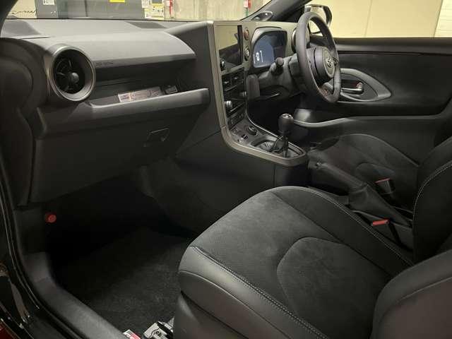 GRヤリス RZハイパフォーマンスカッレ ロバンペラエディション 4WD ワンオーナー プロテクションフィルム(4枚目)