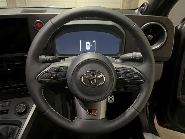 GRヤリス RZハイパフォーマンスカッレ ロバンペラエディション 4WD ワンオーナー プロテクションフィルム(5枚目)