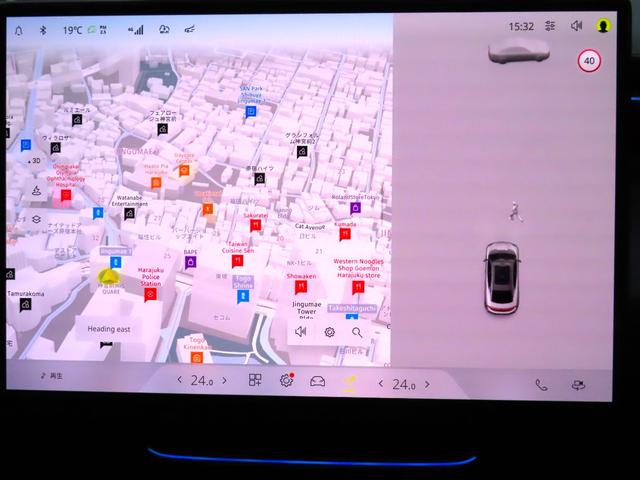 エメヤ Ｒ　ファイアグローオレンジ／マグネタイトインテリア　エグゼクティブシートパック（４人乗り）２２インチホイール　カーボンパック　ドアミラーサイドカメラ（15枚目）
