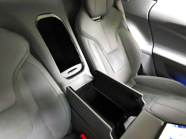 エメヤ Ｒ　ファイアグローオレンジ／マグネタイトインテリア　エグゼクティブシートパック（４人乗り）２２インチホイール　カーボンパック　ドアミラーサイドカメラ（28枚目）