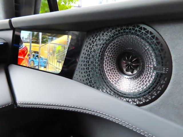 エメヤ Ｒ　ファイアグローオレンジ／マグネタイトインテリア　エグゼクティブシートパック（４人乗り）２２インチホイール　カーボンパック　ドアミラーサイドカメラ（43枚目）