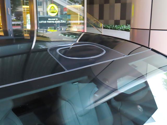 エメヤ Ｒ　ファイアグローオレンジ／マグネタイトインテリア　エグゼクティブシートパック（４人乗り）２２インチホイール　カーボンパック　ドアミラーサイドカメラ（45枚目）