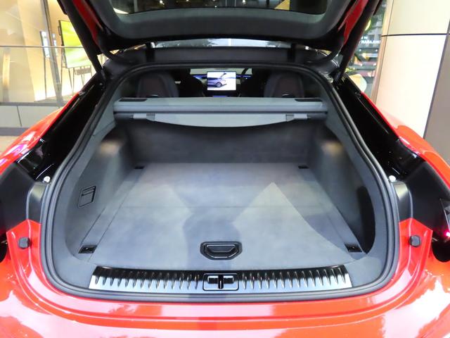 エメヤ Ｒ　ファイアグローオレンジ／マグネタイトインテリア　エグゼクティブシートパック（４人乗り）２２インチホイール　カーボンパック　ドアミラーサイドカメラ（50枚目）