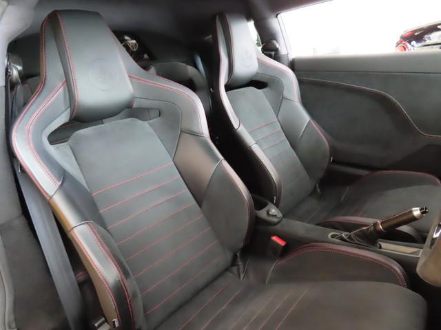 エヴォーラ ＧＴ４１０　スポーツ　２＋２　６速ＭＴ　エヴォーラシルバー　ブラックアルカンタラ　インテリアカラーパック（レッド）　カーボンルーフ　ドライブレコーダー　ＥＴＣ　バックカメラ（5枚目）