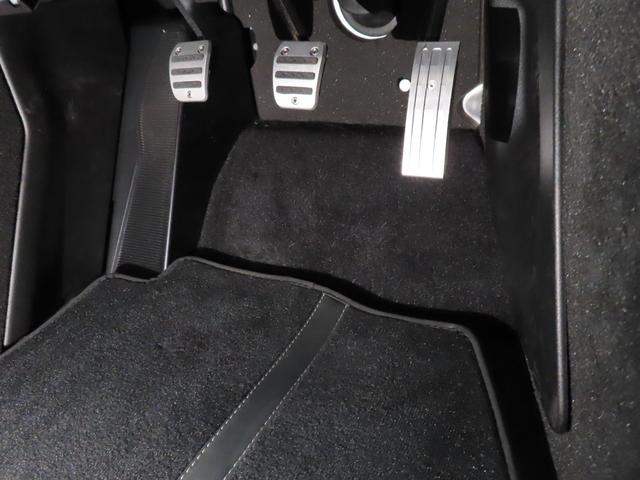 エミーラ Ｖ６　ファーストエディション　６速ＭＴ　ニンバスグレー×フルブラックパック　ブラックアルカンタラ　２０インチ超軽量Ｖスポーク鍛造ダイヤモンドカットホイール　スポーツサス×ＧＹ　Ｅａｇｌｅ　Ｆ１（24枚目）