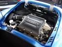 3.5リッターDOHC6気筒 VVT-iエンジン+スーパーチャージャー+インタークーラーは出力416ps トルク410Nmを発生許容回転数は7,000rpm 速度は290キロ (カタログ値)