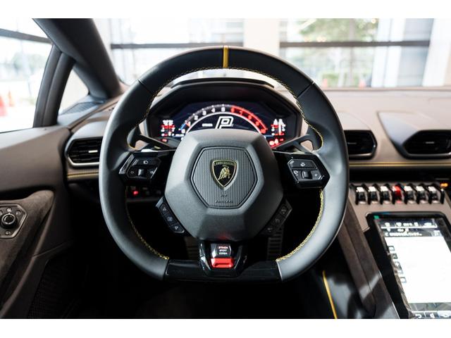 ウラカン 　Ｈｕｒａｃａｎ　Ｔｅｃｎｉｃａ　Ｖｅｒｄｅ　Ｔｕｒｂｉｎｅ　Ｃｏｍｆｏｒｔ　ｓｅａｔｓ　障害物センサー　ナビ　バックカメラ　レザーステアリング　メーカー認定中古車（21枚目）