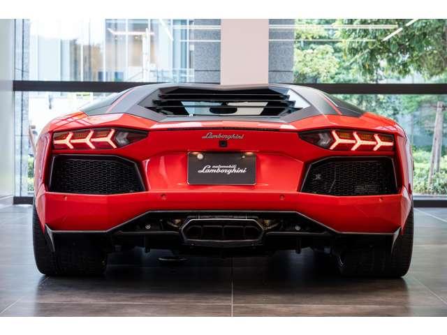 ランボルギーニ アヴェンタドール LP700－4 ピレリ