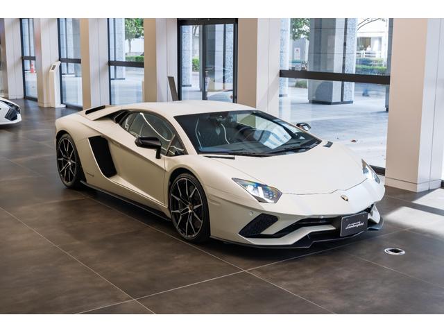 アヴェンタドール 4WD Bianco Canopus(3枚目)