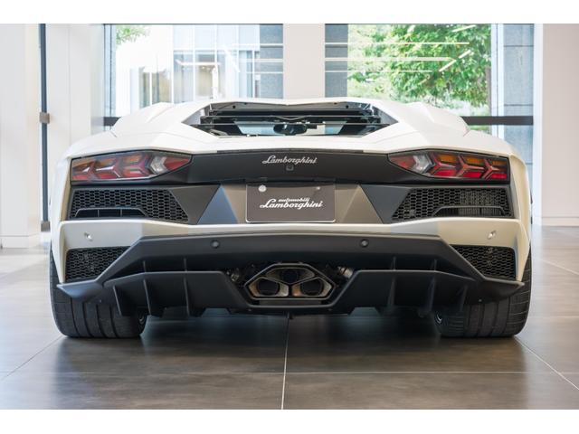 アヴェンタドール 4WD Bianco Canopus(11枚目)