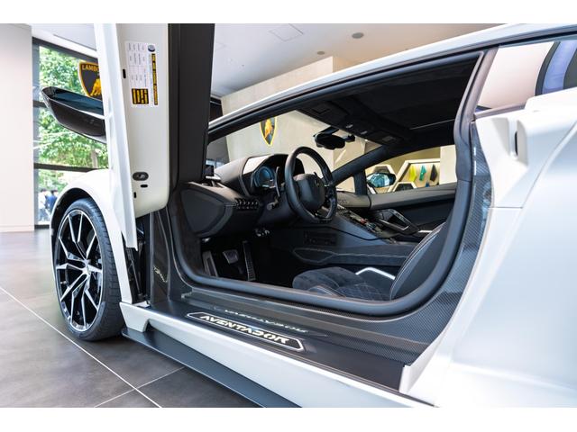 アヴェンタドール 4WD Bianco Canopus(23枚目)