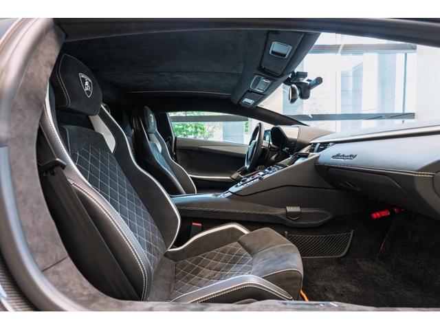 アヴェンタドール 4WD Bianco Canopus(26枚目)