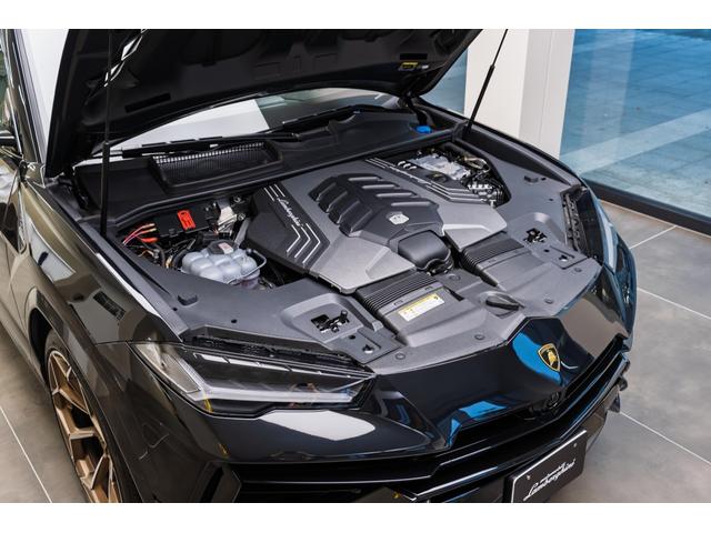 ウルス ペルフォルマンテ 4WD Nero Helene(10枚目)