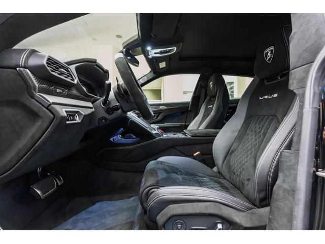 ウルス ペルフォルマンテ 4WD Nero Helene(26枚目)