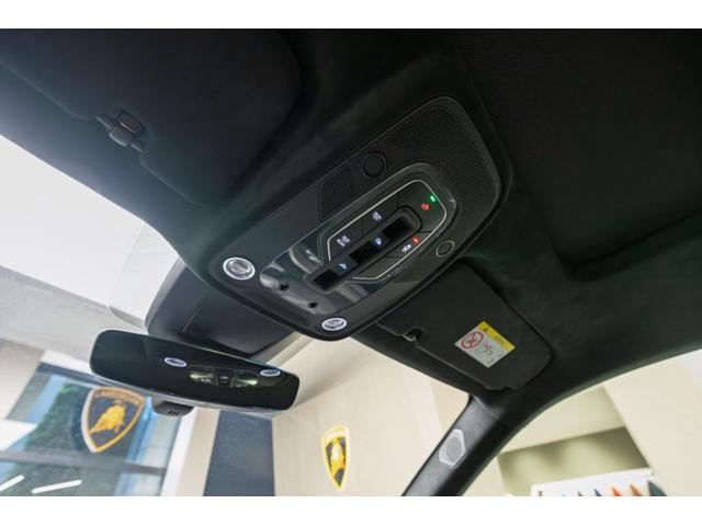 ウルス ペルフォルマンテ 4WD Nero Helene(34枚目)