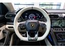Multi-function steering wheel in colored smooth leather, heated