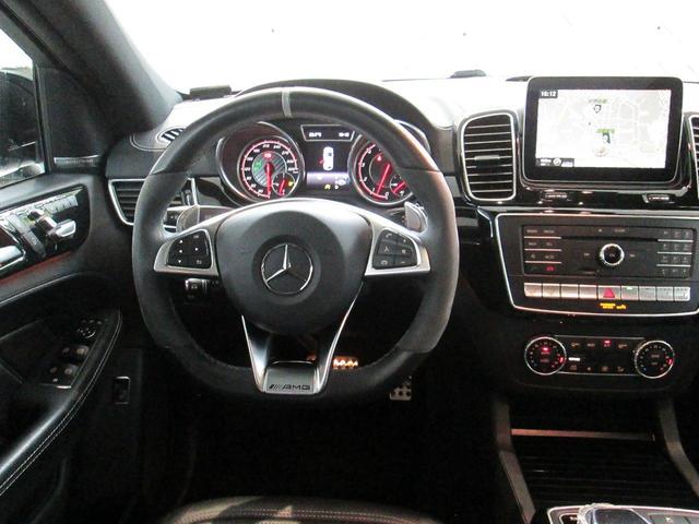 GLE63 S 4マチック クーペ 認定中古車/レーダーセーフティパッケージ/パノラミックスライディングルーフ/本革シート/シートエアコン/シートヒーター(29枚目)