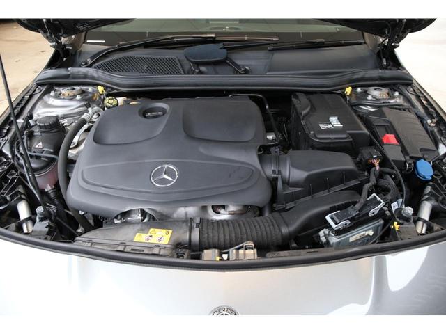 CLA220 4マチック プレミアムパッケージ/レーダーセーフティパッケージ/パノラミックスライディングルーフ/ハーマンカードンロジック7サラウンドシステム/4MATIC/メモリー付パワーシート/シートヒーター/認定中古車(14枚目)