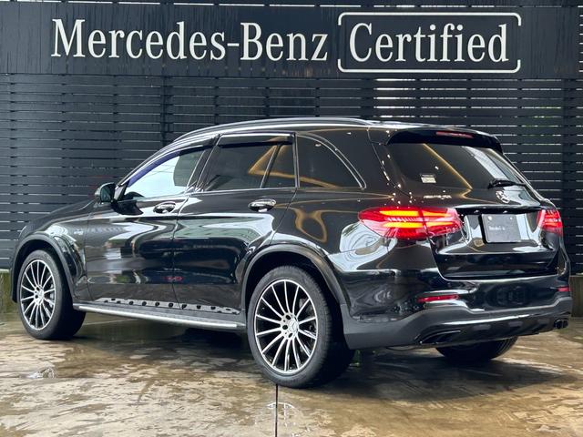 ＧＬＣ４３　４マチック　レザーエクスクルーシブパッケージ　パノラミックスライディングルーフ　ヘッドアップディスプレイ　本革シート　後席シートヒーター　メタリックペイント　メモリー付きパワーシート　認定中古車保証付(3枚目)