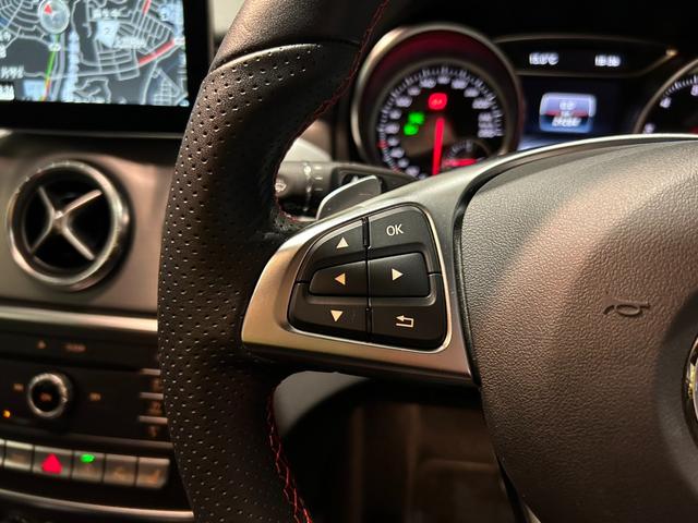 ＣＬＡクラス ＣＬＡ１８０　ＡＭＧ　スタイル　プレミアムパッケージ　パノラミックスライディングルーフ　ｈａｒｍａｎ／ｋａｒｄｏｎ　アンビエントライト　レーダーセーフティパッケージ　シートヒーター　認定中古車保証（16枚目）