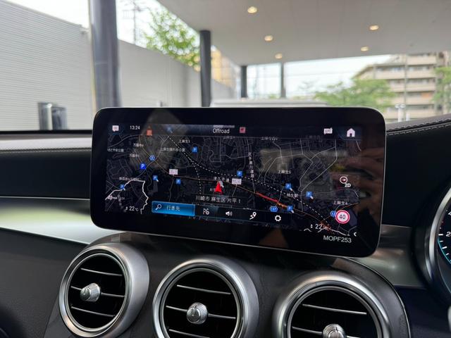 ＧＬＣ ＧＬＣ２２０ｄ　４マチック　クーペ　スポーツラインリミテッド　スライディングルーフ　レーダーセーフティーパッケージ　メモリー付きパワーシート　シートヒーター　３６０°カメラ　パヒュームアトマイザー　ワンオーナー　禁煙車　純正ドラレコ（13枚目）