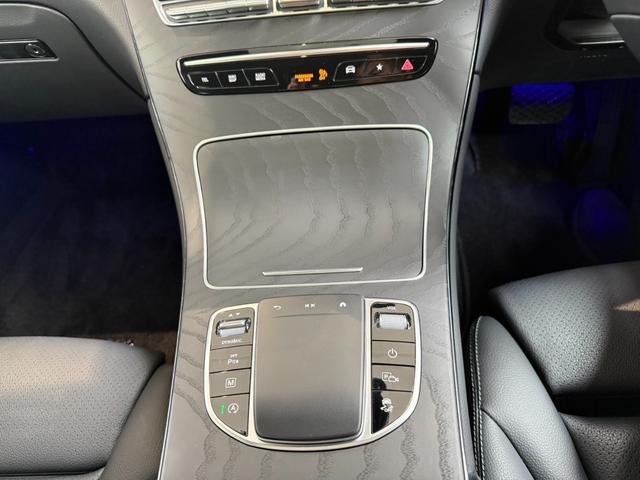 ＧＬＣ ＧＬＣ２２０ｄ　４マチック　クーペ　スポーツラインリミテッド　スライディングルーフ　レーダーセーフティーパッケージ　メモリー付きパワーシート　シートヒーター　３６０°カメラ　パヒュームアトマイザー　ワンオーナー　禁煙車　純正ドラレコ（19枚目）