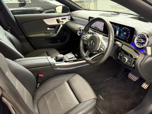 ＣＬＡクラス シューティングブレーク ＣＬＡ３５　４マチック　シューティングブレーク　パノラミックスライディングルーフ　ＡＭＧアドバンストパッケージ　レーダーセーフティーパッケージ　メモリー付きパワーシート　シートヒーター　３６０°カメラ　ヘッドアップディスプレイ　本革シート　ドラレコ（6枚目）