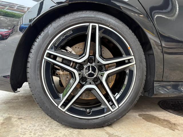 ＣＬＡクラス シューティングブレーク ＣＬＡ３５　４マチック　シューティングブレーク　パノラミックスライディングルーフ　ＡＭＧアドバンストパッケージ　レーダーセーフティーパッケージ　メモリー付きパワーシート　シートヒーター　３６０°カメラ　ヘッドアップディスプレイ　本革シート　ドラレコ（35枚目）