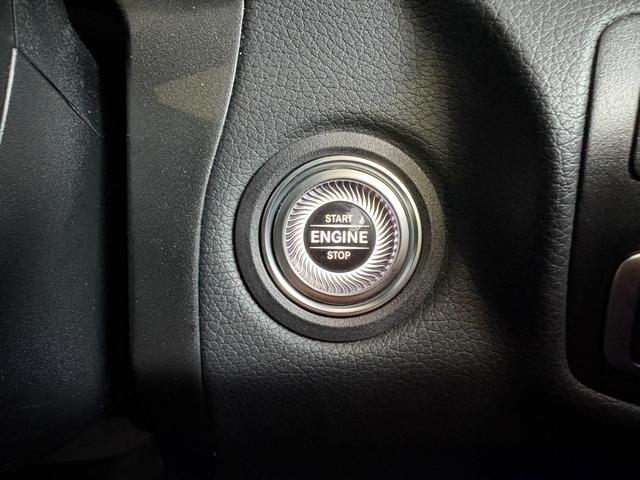 ＧＬＣ ＧＬＣ４３　４マチッククーペ　レザーエクスクルーシブパッケージ　サンルーフ　黒本革　シートヒーター／ベンチレーター　ヘッドアップディスプレイ　メモリー付きパワーシート　６４色アンビエントライト　３６０°カメラ　認定中古車保証（22枚目）
