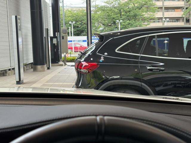 ＧＬＣ ＧＬＣ４３　４マチッククーペ　レザーエクスクルーシブパッケージ　サンルーフ　黒本革　シートヒーター／ベンチレーター　ヘッドアップディスプレイ　メモリー付きパワーシート　６４色アンビエントライト　３６０°カメラ　認定中古車保証（28枚目）