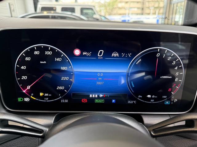 ＧＬＣ ＧＬＣ３５０ｅ　４Ｍポーツ　エディションスター　ＡＭＧレザーＥＸ　パノラマ黒本革　エアサス　リア・アクスル　ヘッドアップディスプレイ　メモリー付きパワーシート　３６０°カメラ　アンビエントライト　フットトランクオープナー　メルセデスケア継承（22枚目）