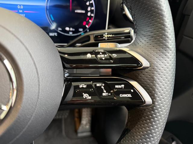ＧＬＣ ＧＬＣ３５０ｅ　４Ｍポーツ　エディションスター　ＡＭＧレザーＥＸ　パノラマ黒本革　エアサス　リア・アクスル　ヘッドアップディスプレイ　メモリー付きパワーシート　３６０°カメラ　アンビエントライト　フットトランクオープナー　メルセデスケア継承（24枚目）