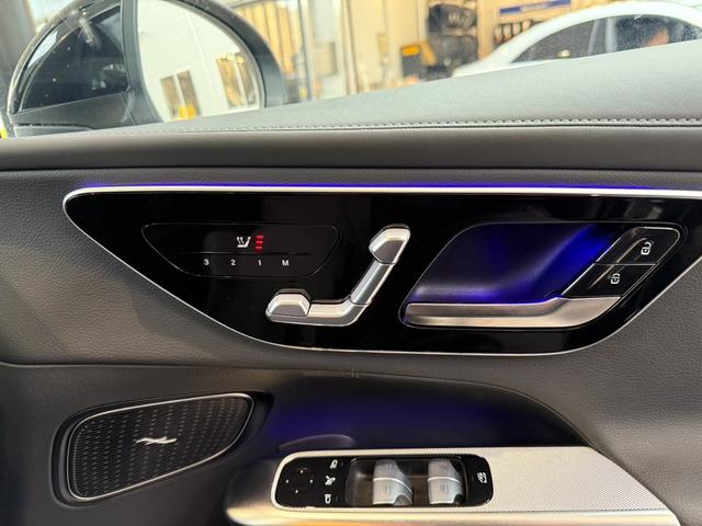 ＧＬＣ ＧＬＣ３５０ｅ　４Ｍポーツ　エディションスター　ＡＭＧレザーＥＸ　パノラマ黒本革　エアサス　リア・アクスル　ヘッドアップディスプレイ　メモリー付きパワーシート　３６０°カメラ　アンビエントライト　フットトランクオープナー　メルセデスケア継承（27枚目）