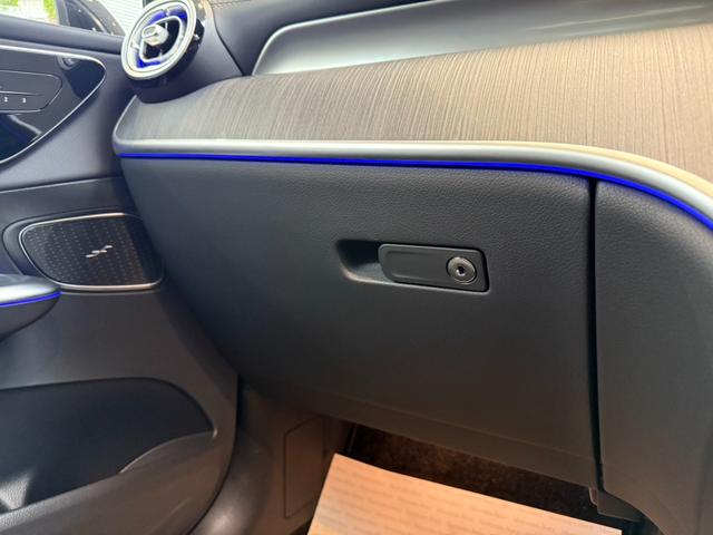 ＧＬＣ ＧＬＣ３５０ｅ　４Ｍポーツ　エディションスター　ＡＭＧレザーＥＸ　パノラマ黒本革　エアサス　リア・アクスル　ヘッドアップディスプレイ　メモリー付きパワーシート　３６０°カメラ　アンビエントライト　フットトランクオープナー　メルセデスケア継承（33枚目）