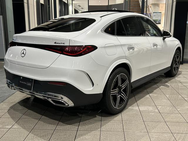 ＧＬＣ ＧＬＣ２２０ｄ　４ＭクペドライバズＰ＋ＡＭＧラインＰ　ＡＭＧライン　ＡＭＧレザーエクスクルーシブパッケージ　ドライバーズパッケージ　パノラミックスライディングルーフ　リアアクスルステアリング　本革シート　エアサスペンション　アンビエントライト（2枚目）