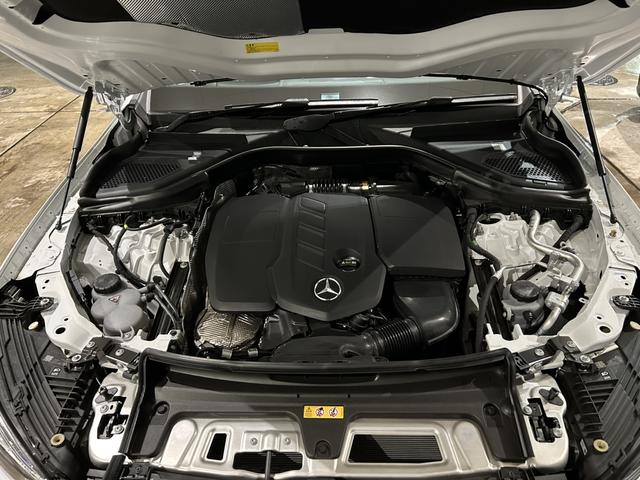 ＧＬＣ ＧＬＣ２２０ｄ　４ＭクペドライバズＰ＋ＡＭＧラインＰ　ＡＭＧライン　ＡＭＧレザーエクスクルーシブパッケージ　ドライバーズパッケージ　パノラミックスライディングルーフ　リアアクスルステアリング　本革シート　エアサスペンション　アンビエントライト（8枚目）