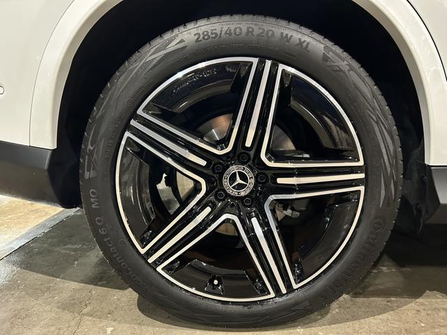 ＧＬＣ ＧＬＣ２２０ｄ　４ＭクペドライバズＰ＋ＡＭＧラインＰ　ＡＭＧライン　ＡＭＧレザーエクスクルーシブパッケージ　ドライバーズパッケージ　パノラミックスライディングルーフ　リアアクスルステアリング　本革シート　エアサスペンション　アンビエントライト（10枚目）