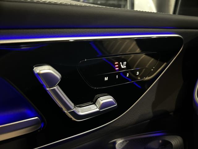 ＧＬＣ ＧＬＣ２２０ｄ　４ＭクペドライバズＰ＋ＡＭＧラインＰ　ＡＭＧライン　ＡＭＧレザーエクスクルーシブパッケージ　ドライバーズパッケージ　パノラミックスライディングルーフ　リアアクスルステアリング　本革シート　エアサスペンション　アンビエントライト（25枚目）